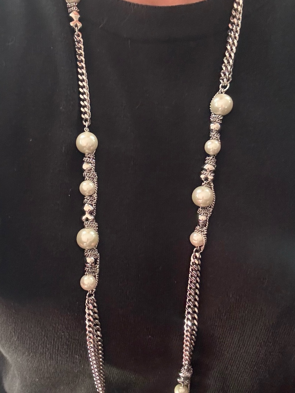 Givenchy Vintage Runway 1980s Rhodium Faux Pearl and Rhinestone Necklace - Picture 4 of 8